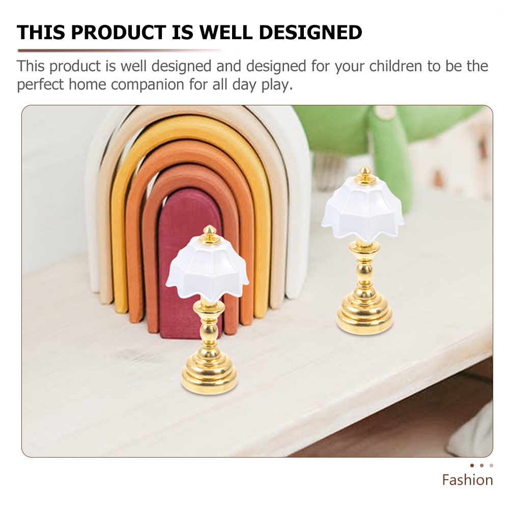 Set 2 Đèn Bàn Mini Bằng Kim Loại Dùng Để Trang Trí Nhà Búp Bê