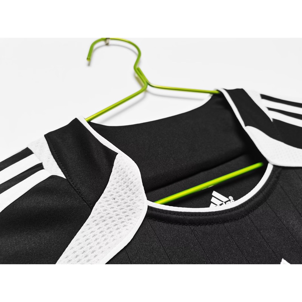 Áo Thun Bóng Đá Tay Dài Màu Đen In Chữ Real Madrid 06 AAA + Phong Cách Vintage