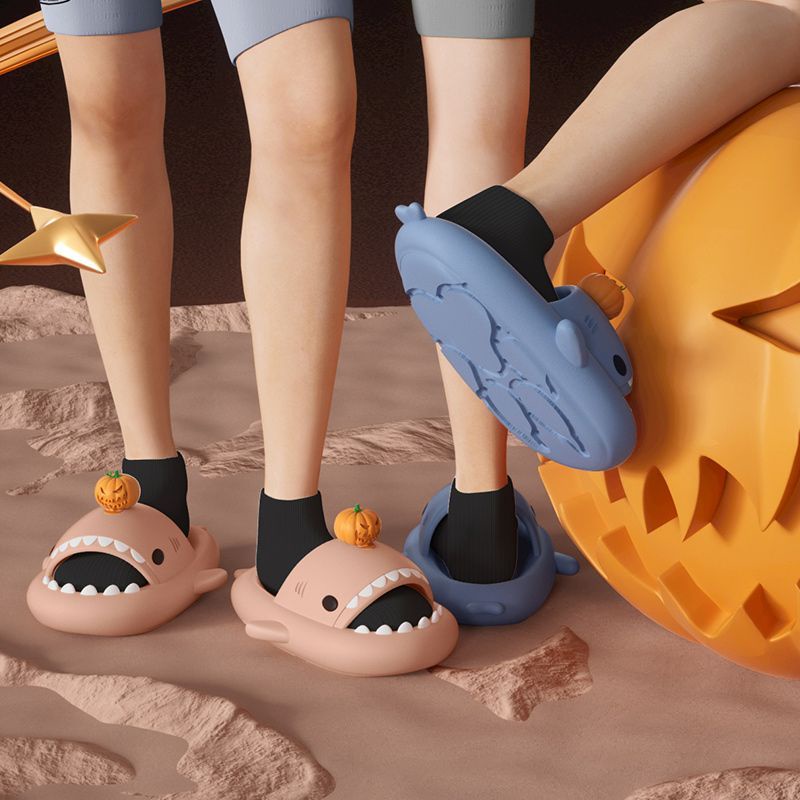 Ms Dép Sandal Đế Dày Nhẹ Không Trơn Hình Cá Mập Bí Ngô Nhỏ Nhắn Cho Nữ
