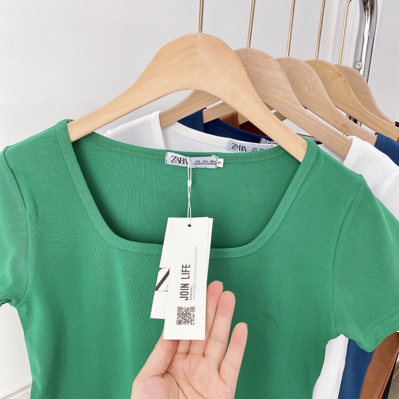 Áo Phông Nữ Cộc Tay Cổ Vuông Chất Thun Cotton Co Giãn Ôm Sát Body, Croptop Nữ Cổ Vuông Dáng Ôm Tay Ngắn - CHELY15