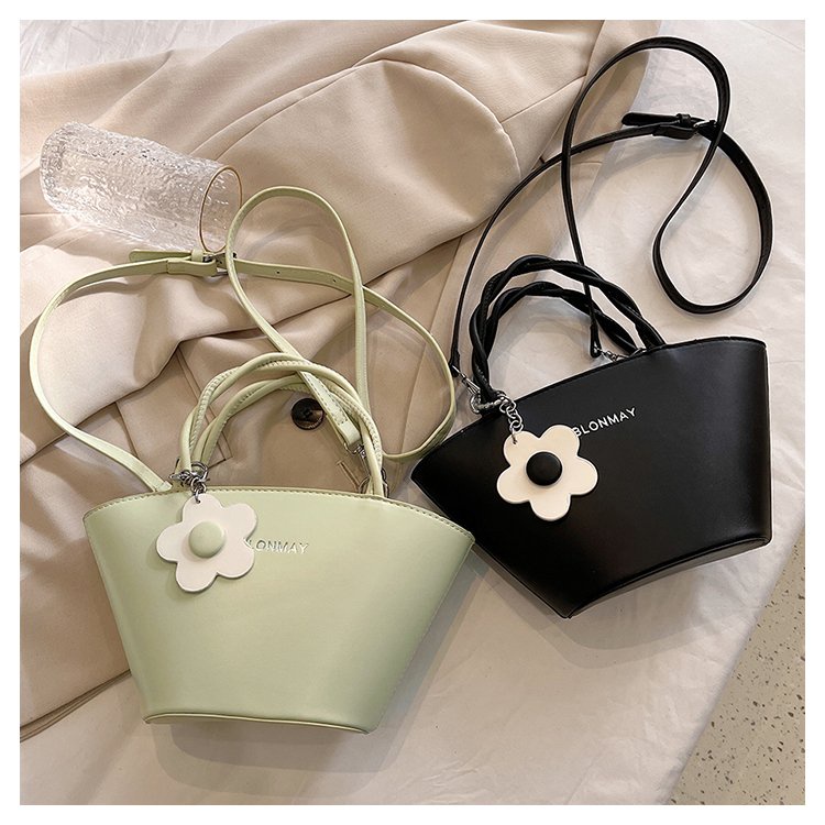 Túi Xách Đeo Vai Màu Sắc Tương Phản Hợp Thời Trang