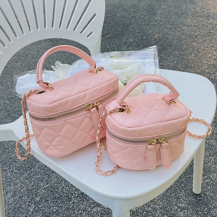 Túi Đeo Vai Đính Đá Phối Dây Xích Dễ Phối Đồ Thời Trang