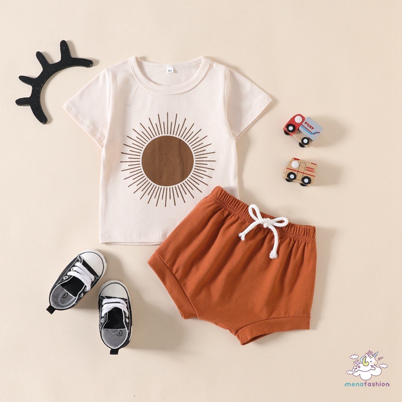 Set Đồ Mùa Hè 2 Món Gồm Áo Thun Tay Cộc In Hình Mặt Trời Dễ Thương + Quần Ngắn Cho Bé Trai