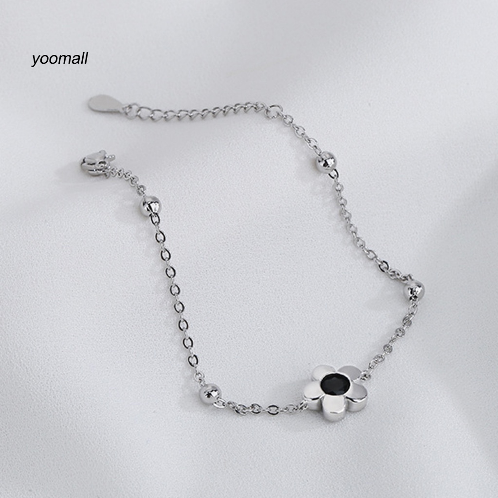 Vòng Đeo Tay Đính Đá Sáng Lấp Lánh Dễ Phối Đồ Dành Cho Nữ