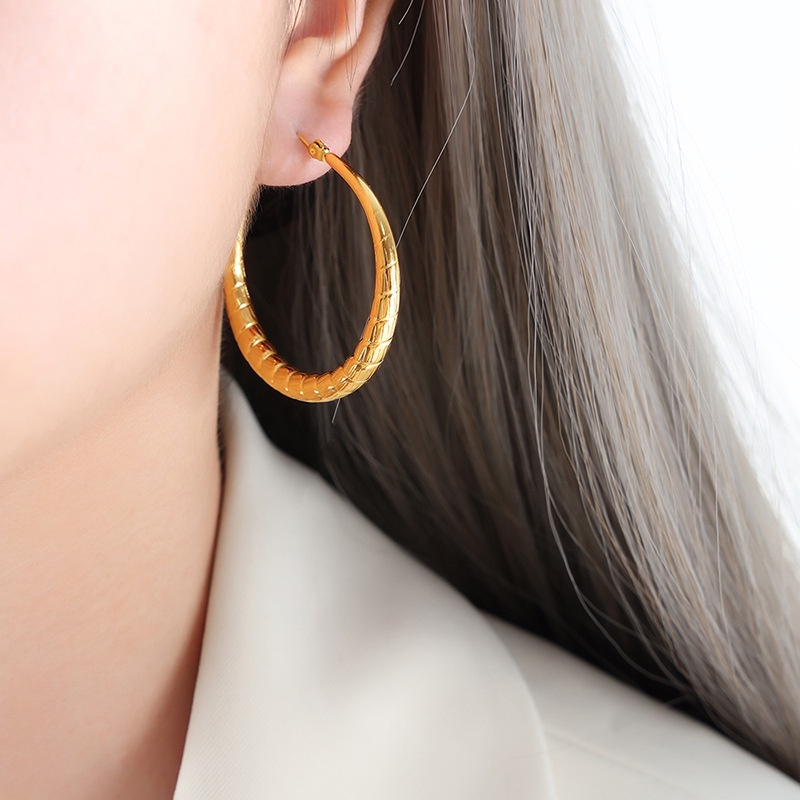 Bông Tai Thép Titan Mạ Vàng 18k Cao Cấp Không Phai Màu Phong Cách Hồng Kông Retro Cá Tính