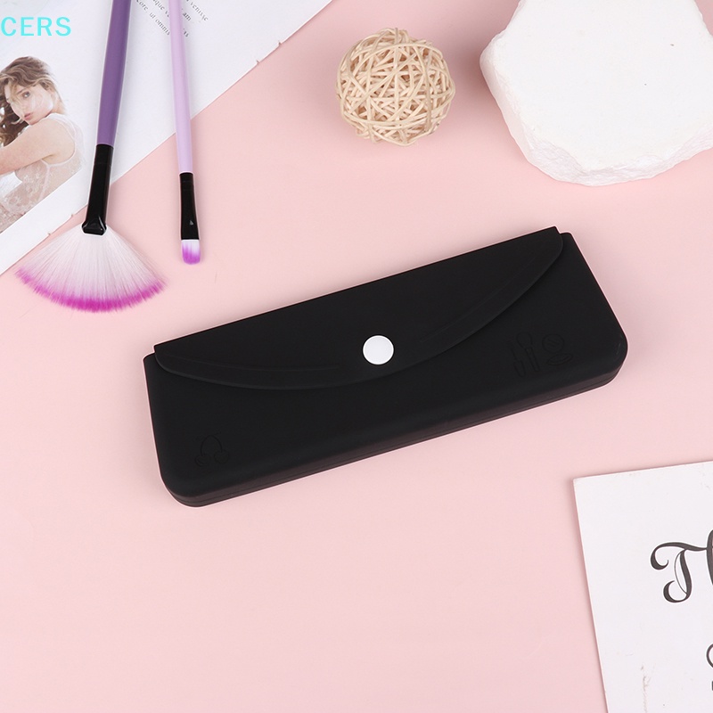 Hộp Đựng Cọ Trang Điểm Bằng Silicone Chống Nước Tiện Dụng