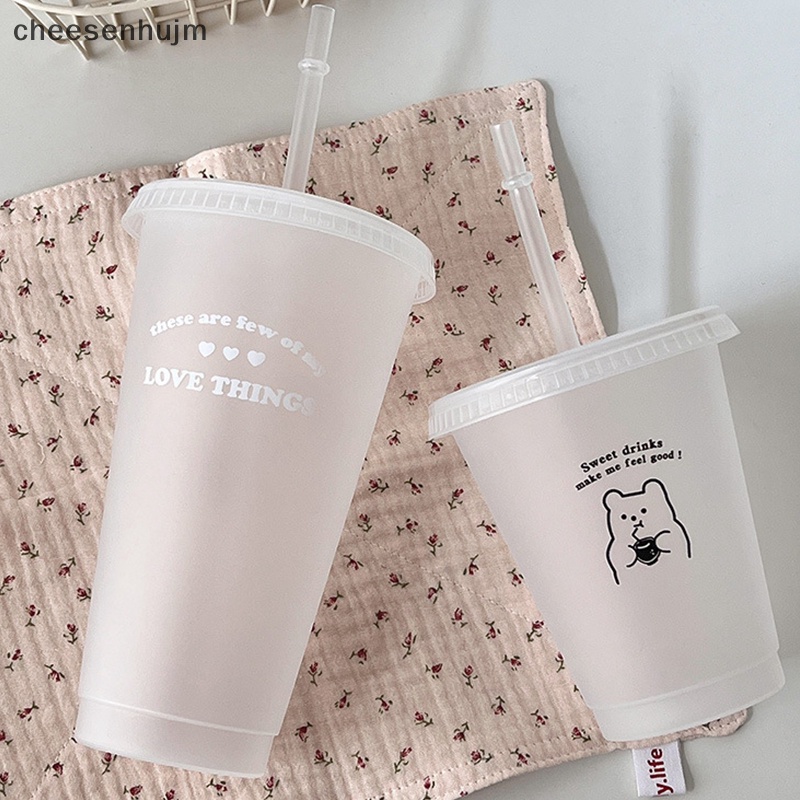 Bình Nước Nhựa Có Nắp Kèm Ống Hút Tiện Dụng