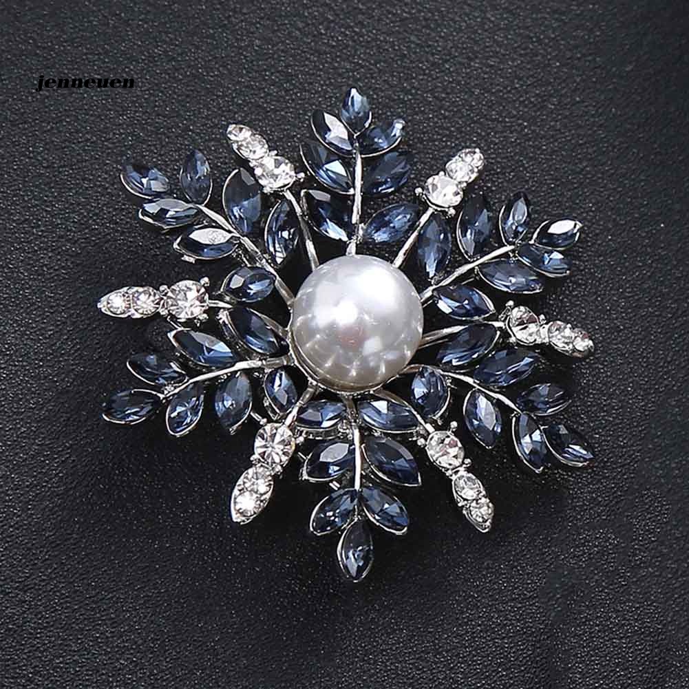 Ghim Cài Áo Hình Bông Tuyết Đính Ngọc Trai Nhân Tạo Thời Trang