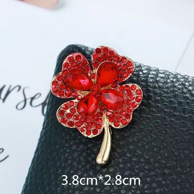 Ghim Cài Áo Hình Cỏ Bốn Lá Đính Đá Pha Lê Cao Cấp Dành Cho Nữ