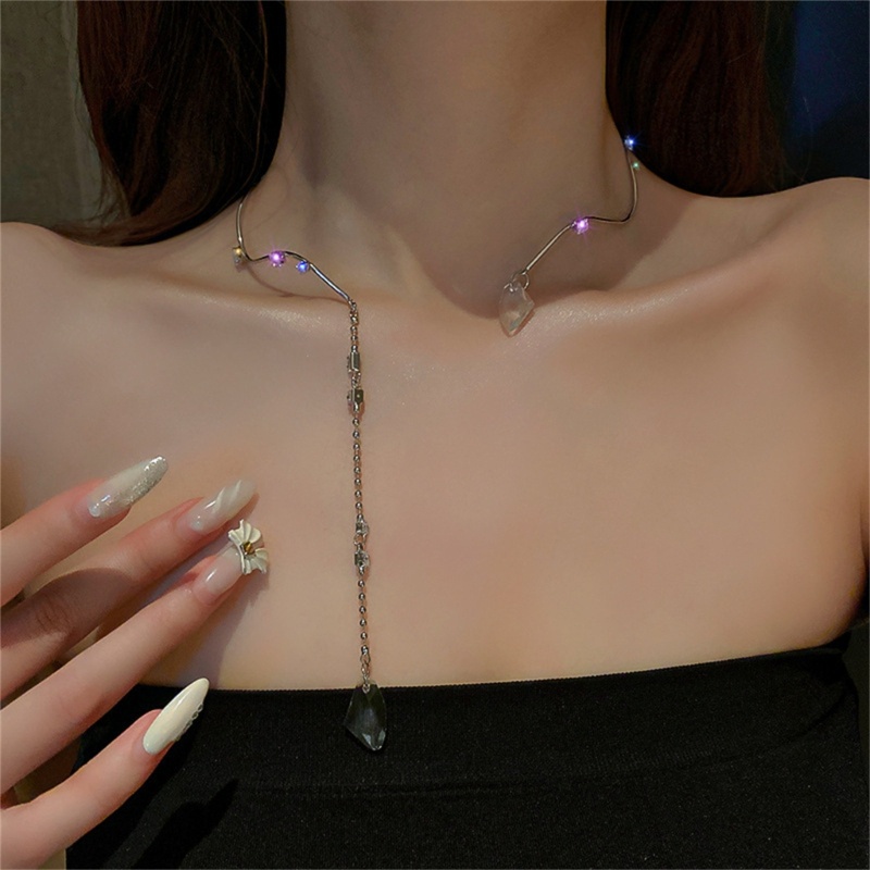 Vòng Cổ Choker Đính Hạt Giả Ngọc Trai Và Nơ Sang Trọng