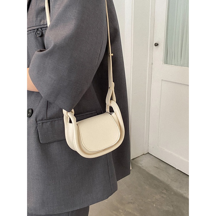 Túi Đeo Chéo Thời Trang Hàn Cho Nữ