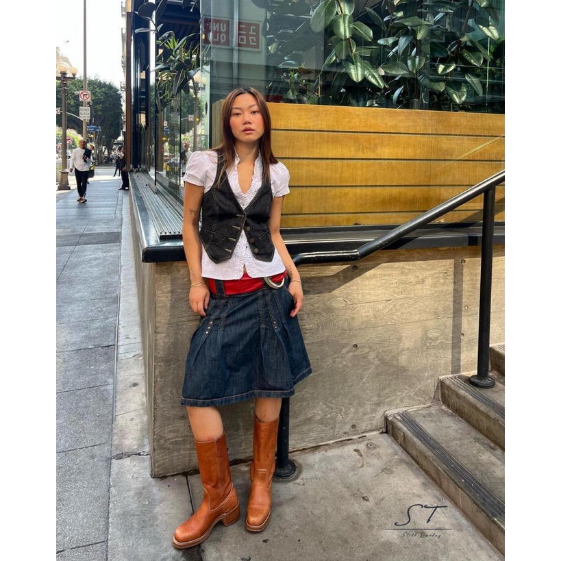 Áo Denim Sát Nách Cổ V Xẻ Sâu Thời Trang Cho Nữ