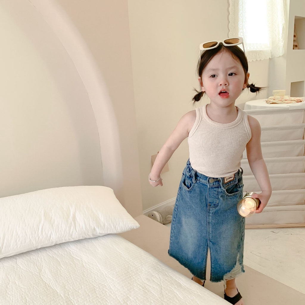 CHÂN VÁY JEANS RÁCH GẤU DÁNG DÀI THỜI TRANG CHO BÉ- HÀNG QCCC