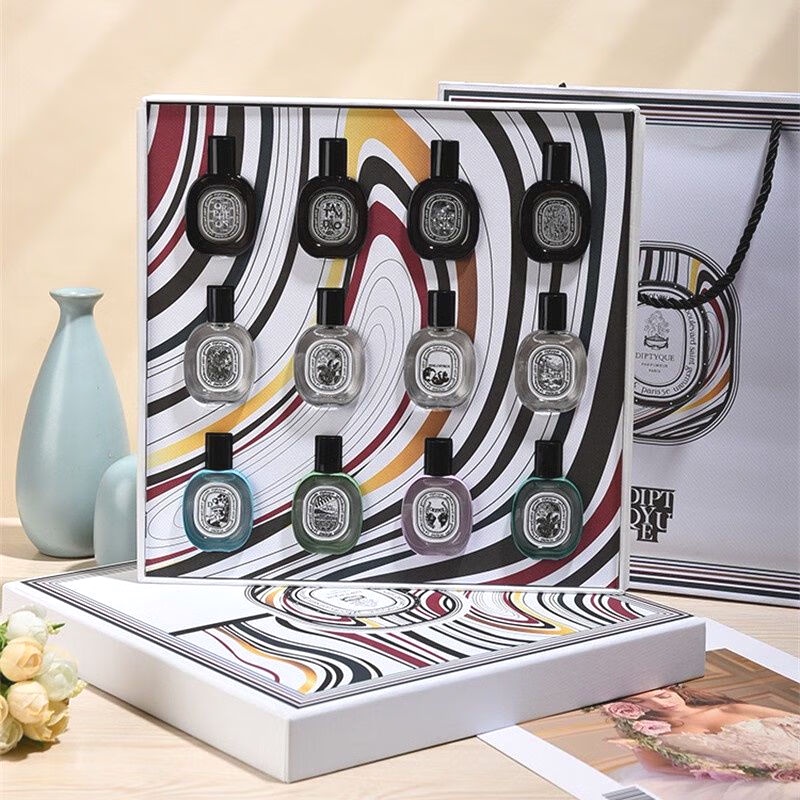 Diptyque Hộp Quà Tặng Nước Hoa Bằng Gỗ Đàn Hương Phiên Bản Q 12 * 10ml