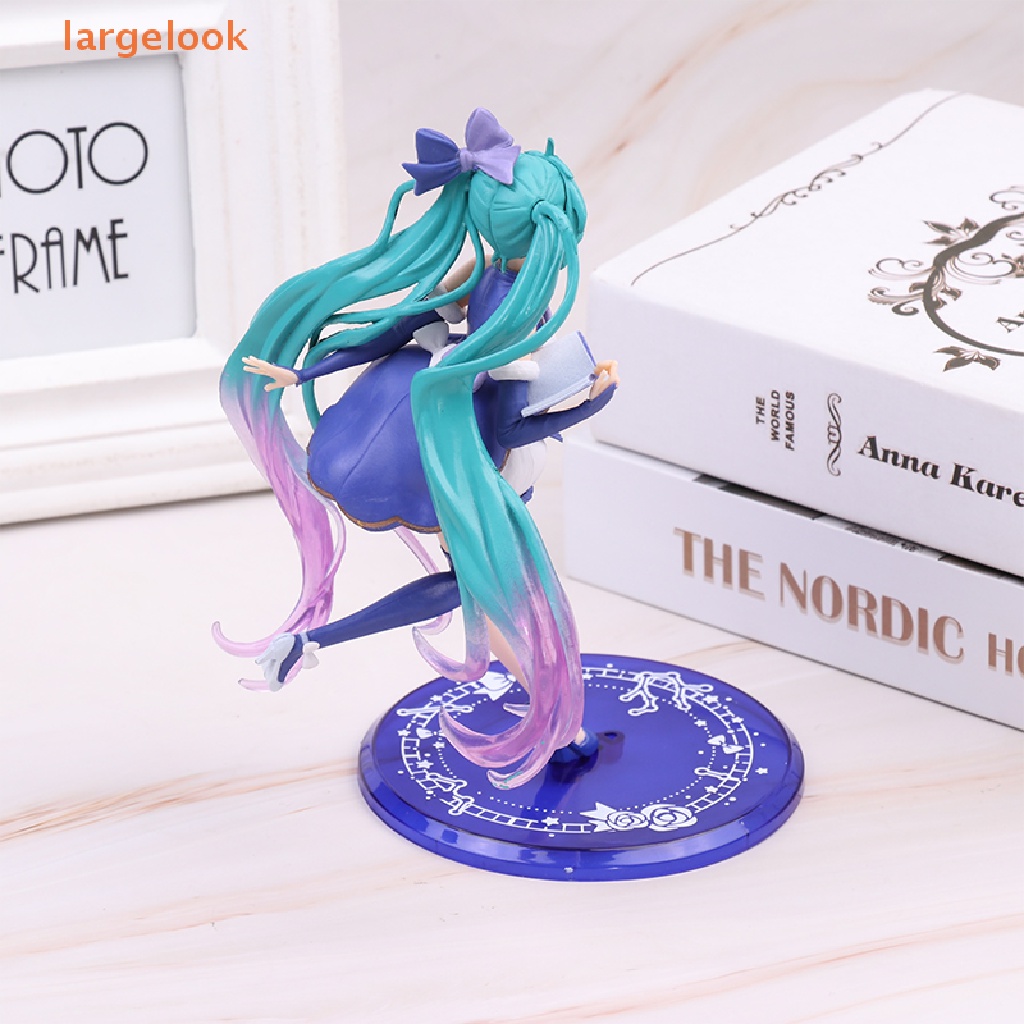 Mô Hình Nhân Vật Hatsune Miku Mặc Đầm Mùa Đông 3D 20cm