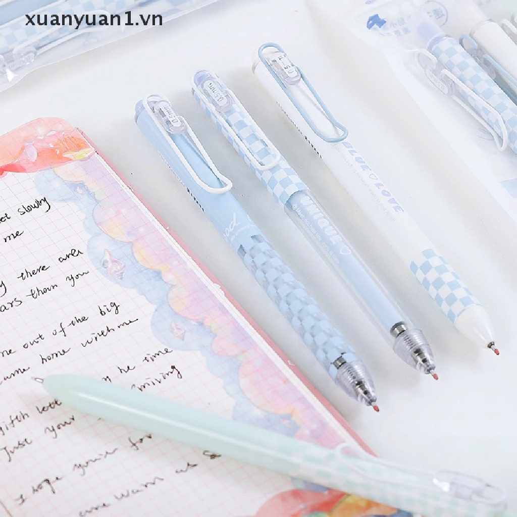 Set 4 Bút Bi Ngòi 0.5mm Họa Tiết Trái Tim Xinh Xắn
