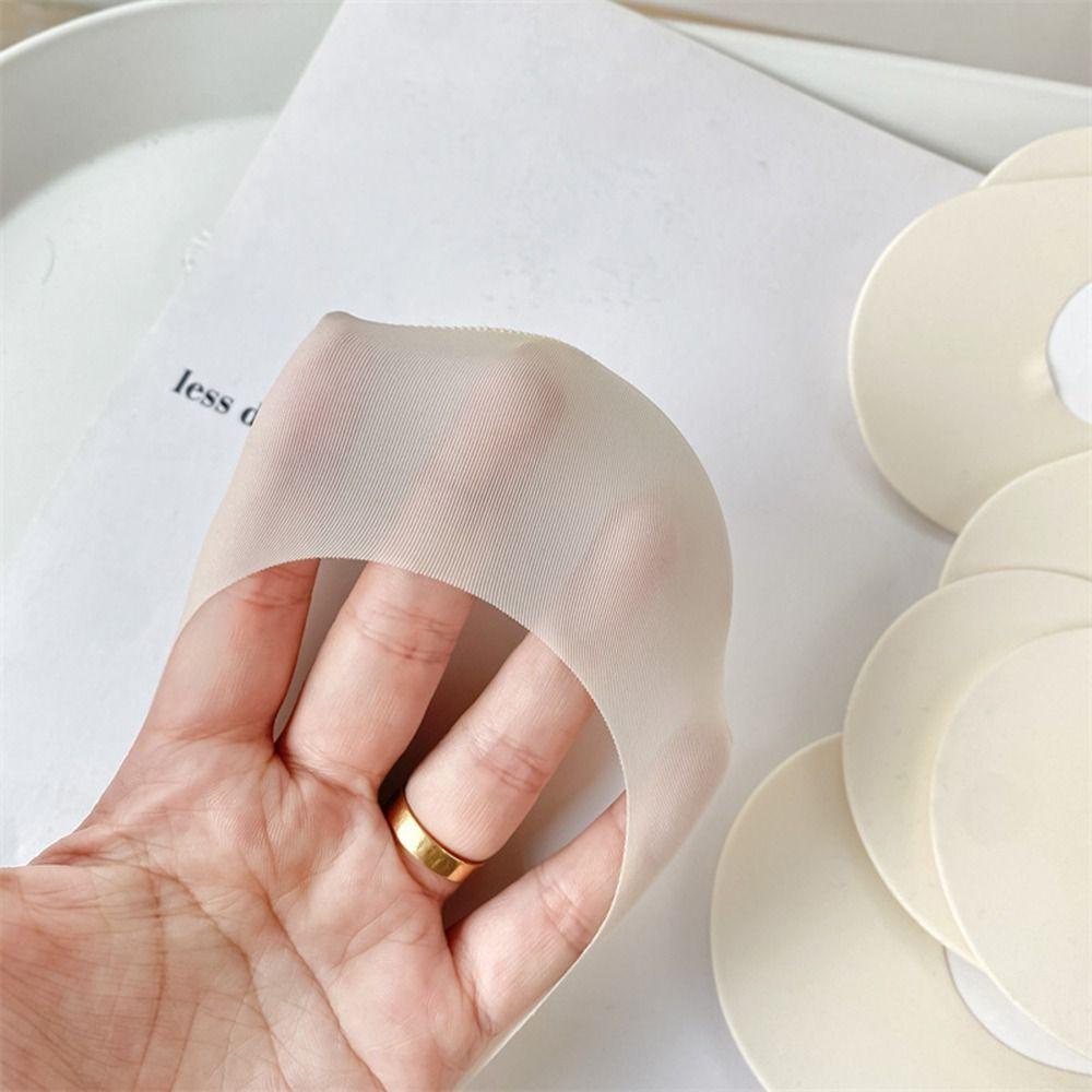 Set 3 Đôi Vớ Thuyền Bằng Lụa Lạnh Mỏng Vô Hình Thoải Mái Chống Trượt