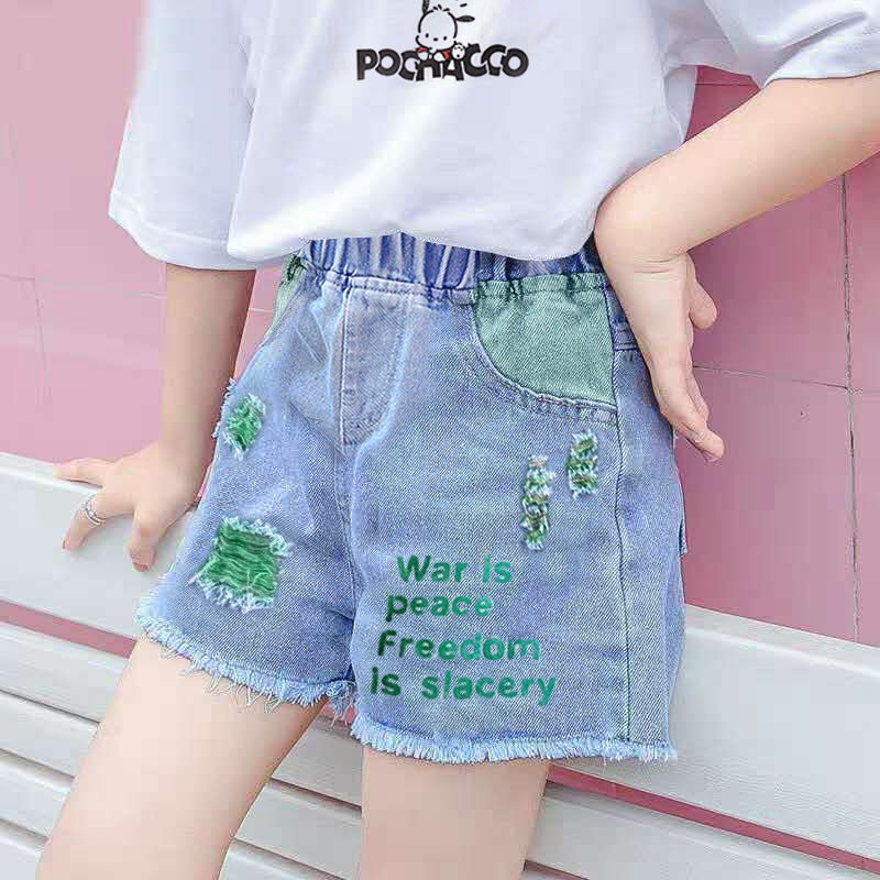 Quần Short Denim Mỏng Mùa Hè 2022 Dáng Rộng Phong Cách Mới Dễ Phối Đồ Cho Nữ
