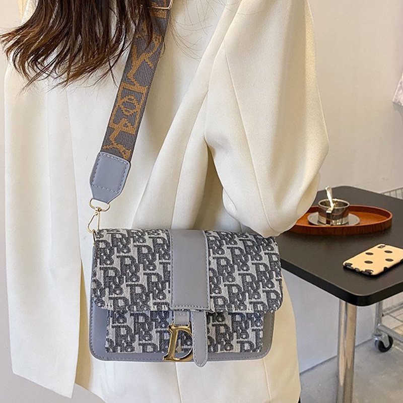 Túi Đeo Chéo Hình Vuông Nhỏ In Chữ Phong Cách Phương Tây Thời Trang Cho Nữ