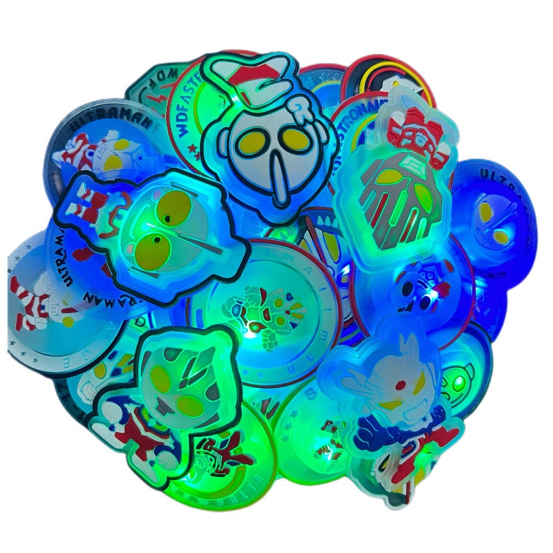 Bộ 24 / 6 Ghim Cài Áo Họa Tiết Hoạt Hình Có Đèn LED Phát Sáng