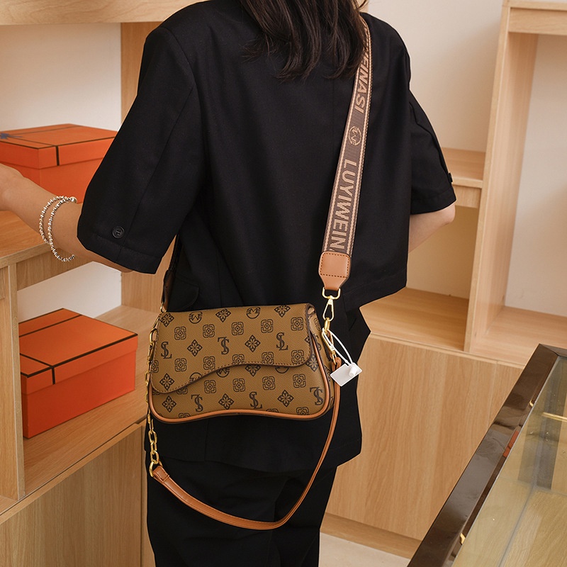 Vỏ Bọc Túi Xách Dây Xích Kim Loại Cao Cấp Thời Trang Cho Nữ