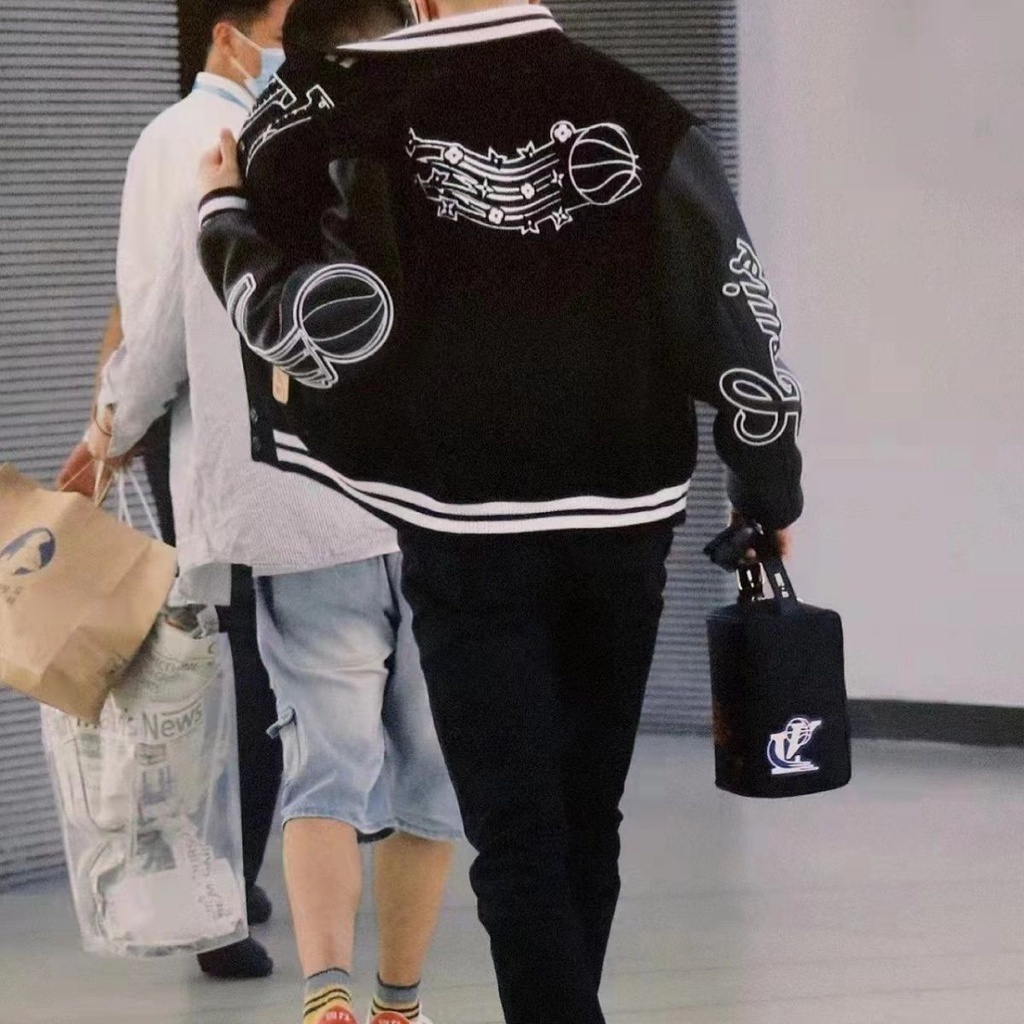 Áo Khoác Bóng Chày In logo louis vuitton Cá Tính Cho Nam Và Nữ