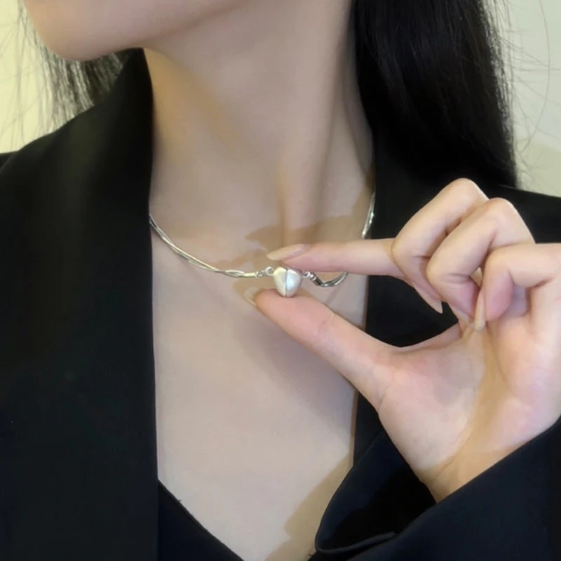 Vòng cổ Mạ Bạc Nhiều Lớp Mặt Trái Tim Thời Trang Cho Nữ