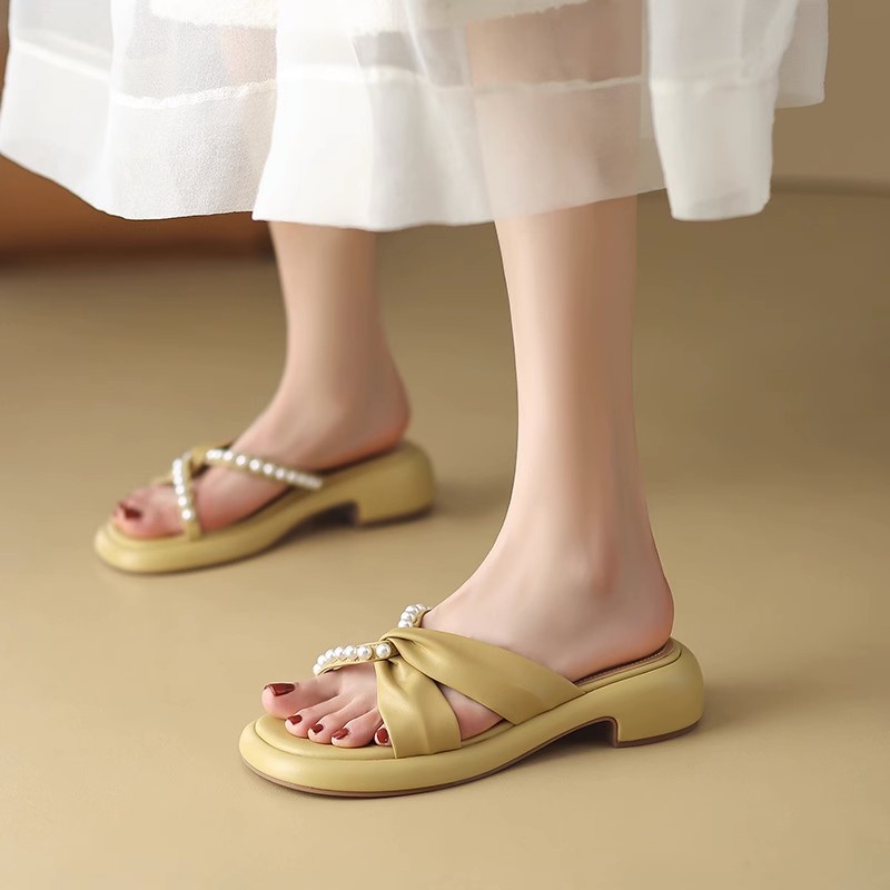 Duoya Tóc Thẳng ~ [Hàng Có Sẵn] Giày Sandal Hở Ngón Mũi Tròn Bằng Da Thật Đế Dày Mùa Hè Cỡ Lớn Mềm Mại Đính Ngọc Trai Cho Nữ