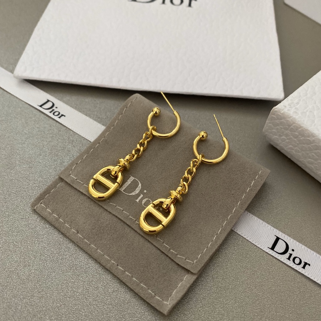 Bông Tai Dior Bằng Thép Titan In Chữ Thời Trang Sang Trọng Cho Nữ