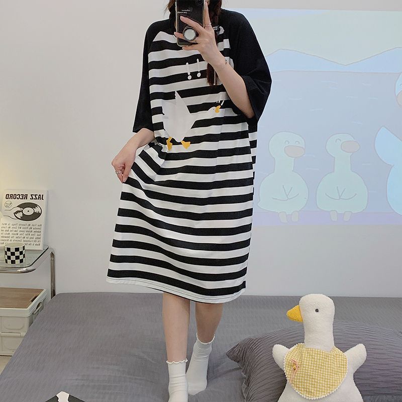 Đồ ngủ Tay Ngắn Họa Tiết Kẻ Sọc Dễ Thương Thời Trang Mùa Hè Cho Nữ