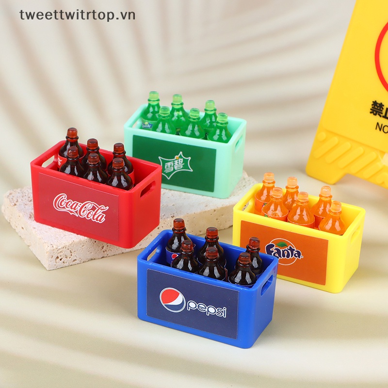 Mô Hình Chai Nước Mini 1 / 12 Dùng Để Trang Trí Nhà Búp Bê
