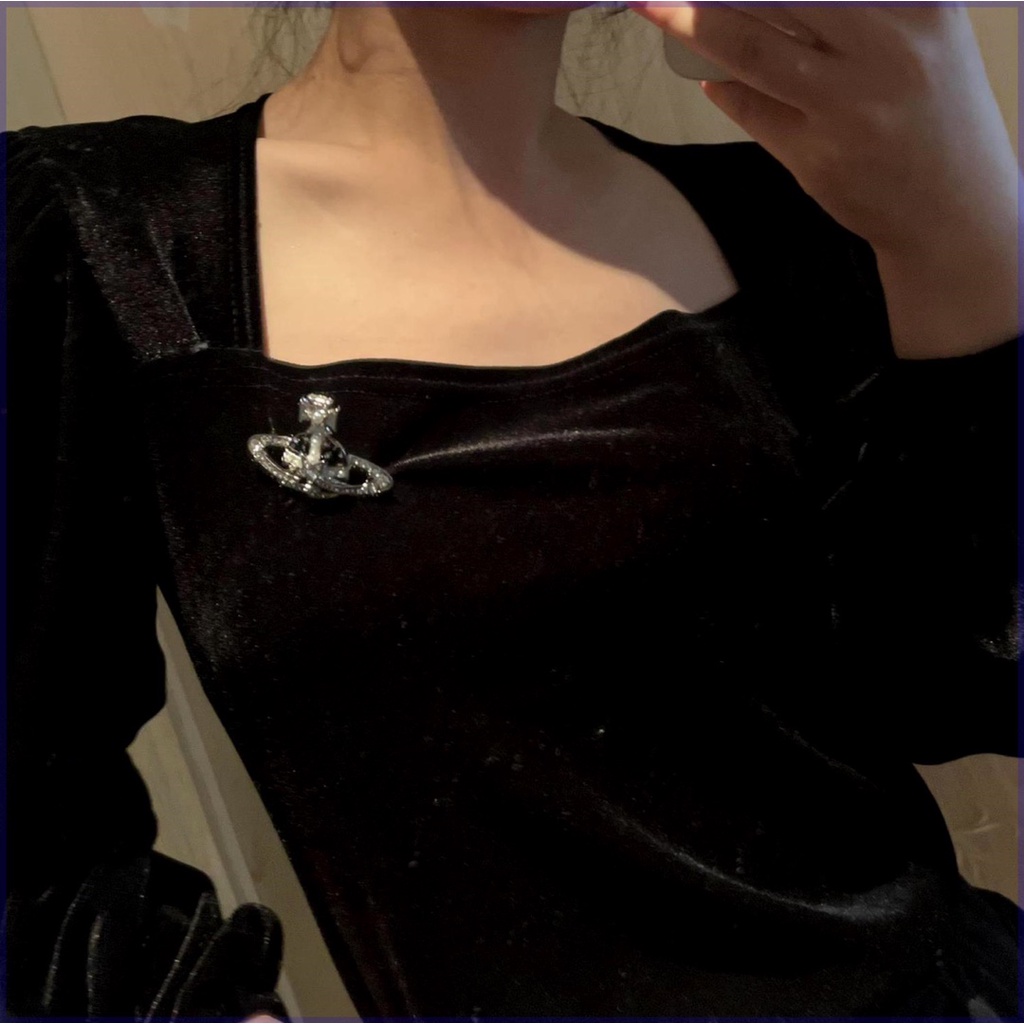 Ghim Cài Áo Hình Vivienne Westwood Thời Trang Cho Nam Nữ