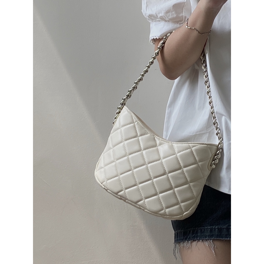 Túi Xách Đeo Vai Phối Dây Xích Đính Đá Phong Cách Thời Trang Mới Cho Nữ