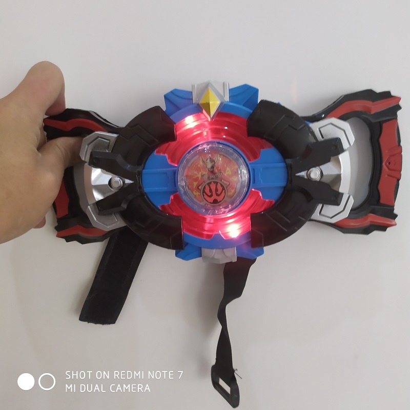 Rob Đồ Chơi Siêu Nhân Ultraman Biến Hình Có Đèn Và Nhạc 3 Trên Bánh Xe Cho Trẻ Em