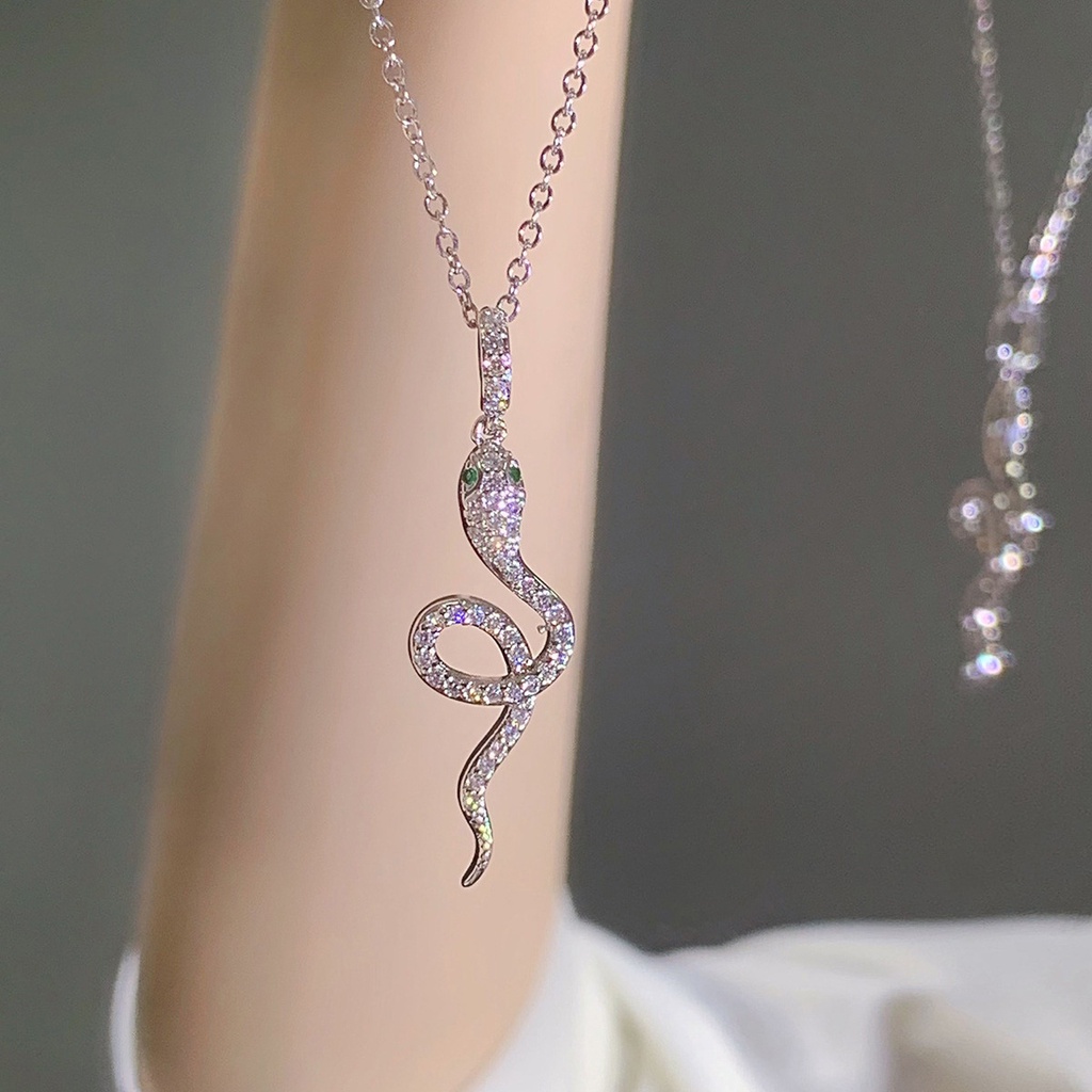 Vòng cổ Choker Mặt Hình Rắn Phong Cách Hàn Quốc Cá Tính Cho Nữ