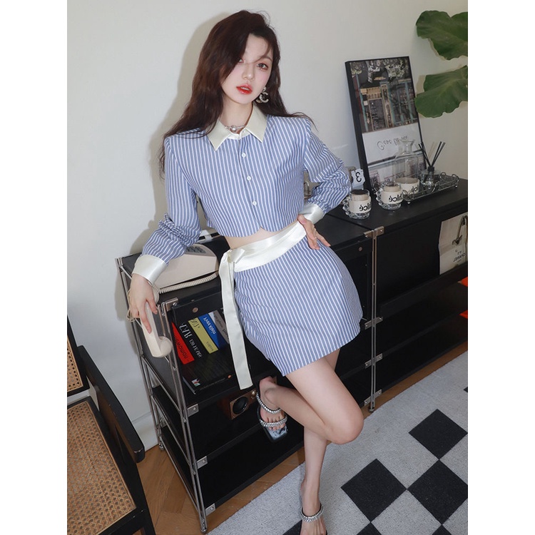 Set Áo Sơ Mi Kẻ Sọc Xanh Dương Phối Chân Váy Lưng Cao Thời Trang Mùa Thu Hàn Quốc 2023
