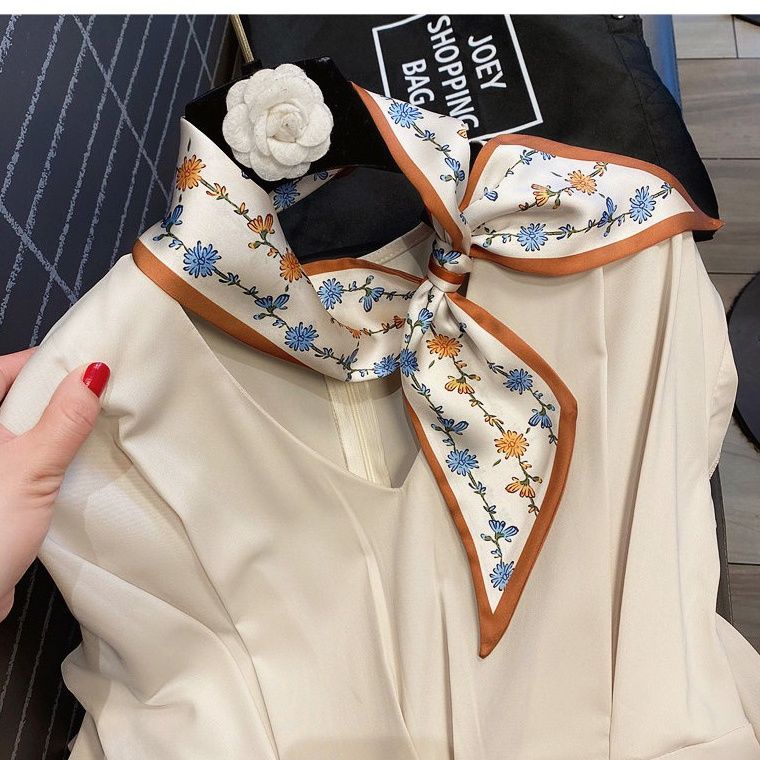 Khăn Quàng Cổ Dài Đa Năng In Họa Tiết Hoa Cổ Điển