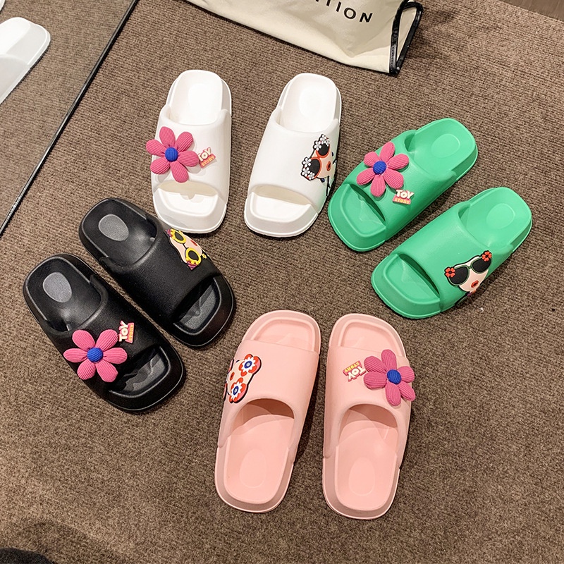 195.Dép đi trong nhà Đế Dày Mềm Mại Họa Tiết Hoạt Hình Màu Kẹo Phong Cách Hàn Quốc Cho Nữ