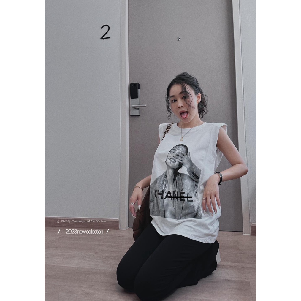 Áo thun Cha.ne.l cô gái đệm vai