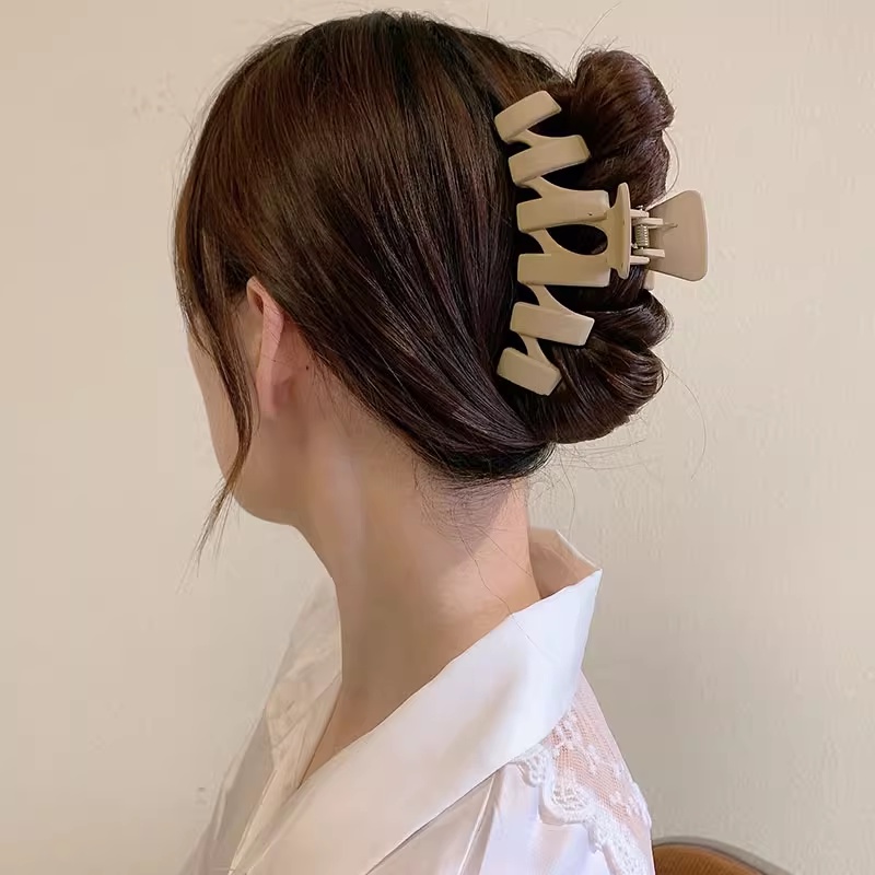 Kẹp Tóc Hình Cá Mập 13cm Đa Năng Dành Cho Nữ