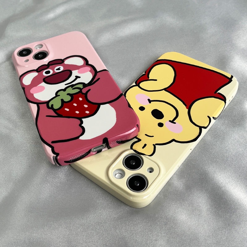 Ốp Điện Thoại Cứng Họa Tiết Gấu Và Dâu Tây Dễ Thương Cho Iphone 13 / 8 Xr 12 11xs / 7 14pro