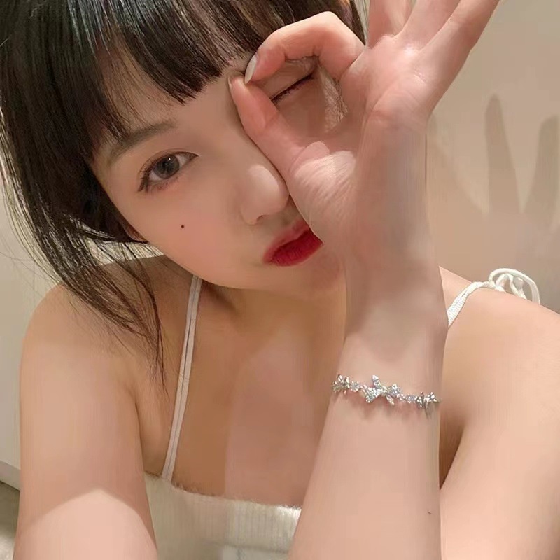Vòng Tay Bạc Đính Đá Zircon Thời Trang Sang Trọng Cho Nữ