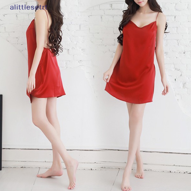 Bộ Đồ Ngủ Hai Dây Sa Tanh Hở Lưng Gợi Cảm Cho Nữ