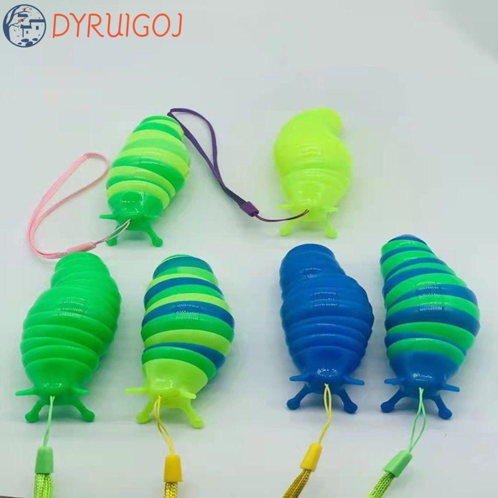 Móc Khóa Hình Sâu Bướm 3D Màu Dạ Quang Xoay Tròn Vui Nhộn