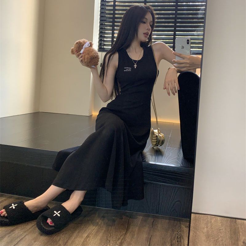 Đầm Đen Sát Nách Cổ Tròn Dáng Ôm Thời Trang Mùa Hè Cho Nữ