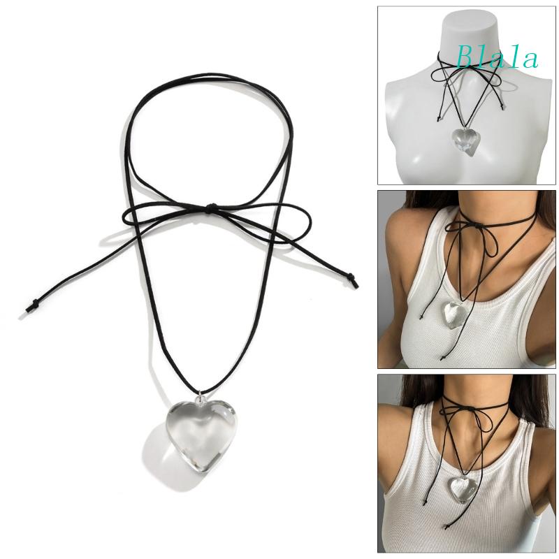 Vòng Cổ Choker Dây Nhung Đen Mặt Trái Tim To Thanh Lịch