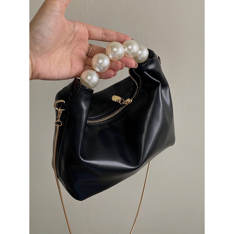 Túi Xách Đeo Chéo Màu Đen Đính Ngọc Trai Phối Dây Đeo Sợi Xích Thời Trang Cao Cấp Cho Nữ