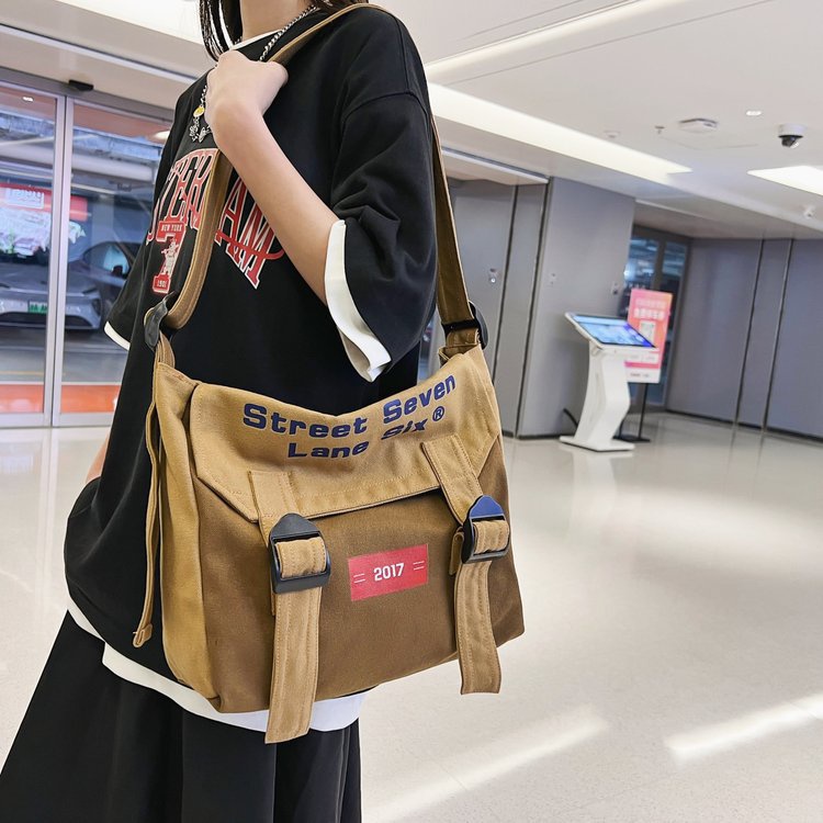 Túi Đeo Chéo Sức Chứa Lớn Phong Cách Retro Đường Phố 2023