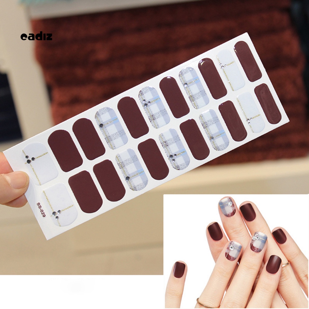 Miếng Dán Trang Trí Móng Tay Tự Dính Chống Nước Tiện Dụng