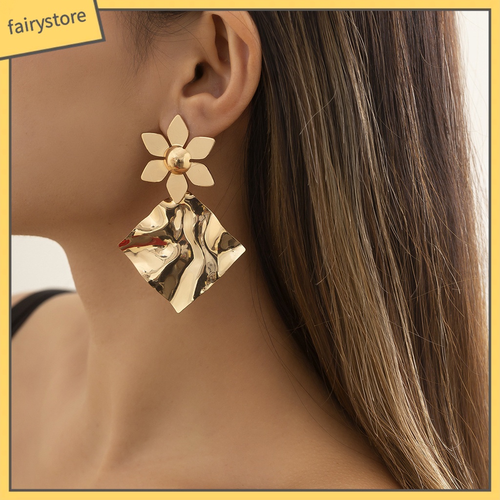 1 Đôi Bông Tai Hình Vuông Dáng Dài Xếp Ly Thiết Kế Bất Đối Xứng Thời Trang